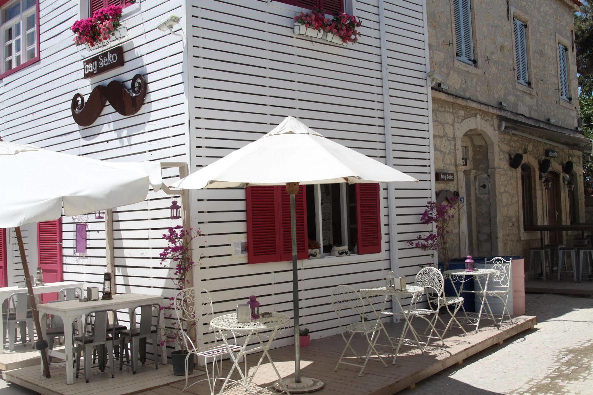 The White Hotel Alacati Exterior foto