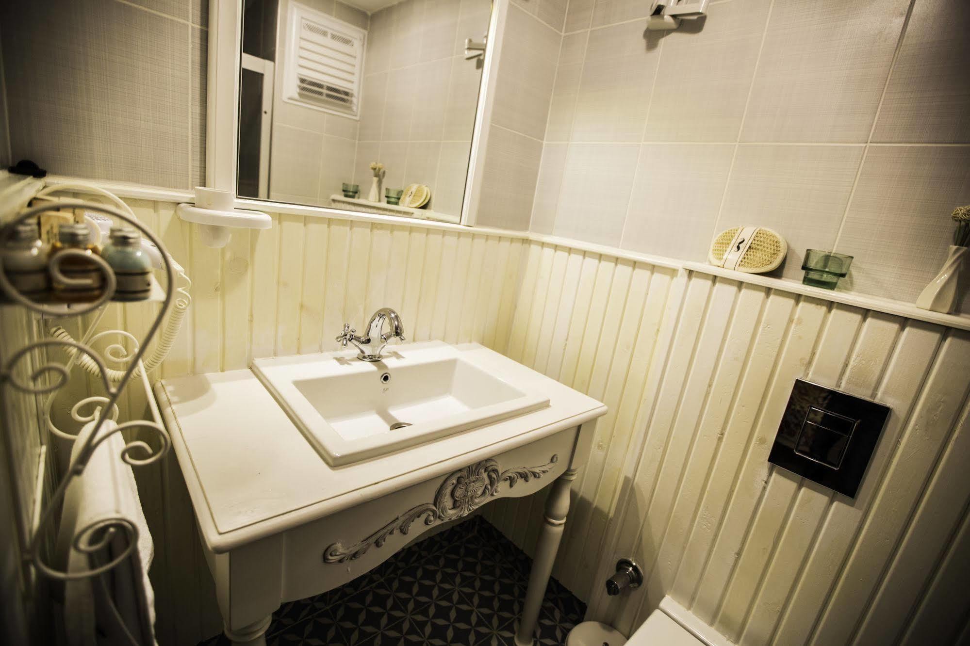The White Hotel Alacati Exterior foto
