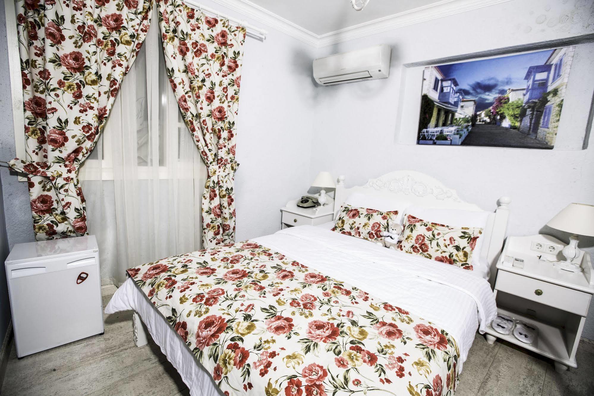 The White Hotel Alacati Exterior foto